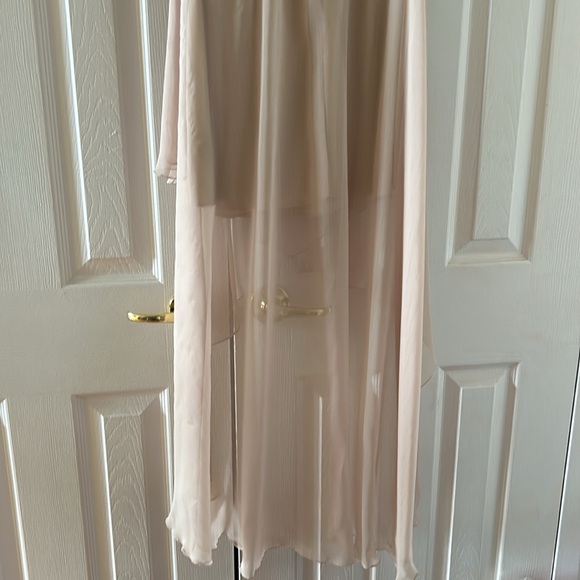 Strapless dress with multilayered sheer overlay - Picture 6 of 12